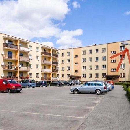 Nr 4 Europa22 Paczek Gratis Opcjonalnie Parking 24H Strzezony Centrum Miasta Tomaszowa Mazowieckiego Netflix Max Free Quick Check-In Szybkie Zameldowanie "Znizki Z Karta Duzej Rodziny" Hostel Tomaszów Mazowiecki Buitenkant foto